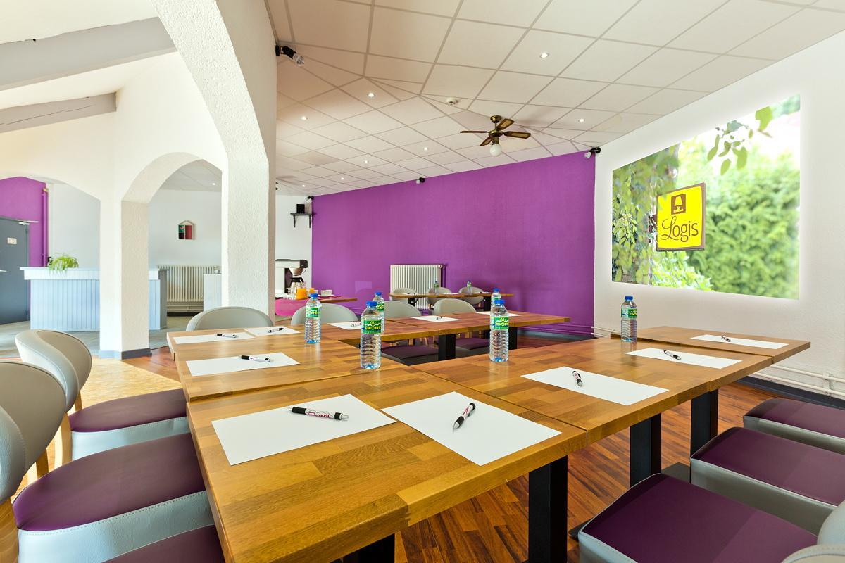 Nébouzat Logis Hotel Volcan Sancy מראה חיצוני תמונה